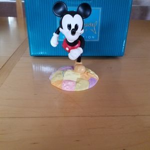 Disney Mickey Mouse On Top of the World Figurine Numbered